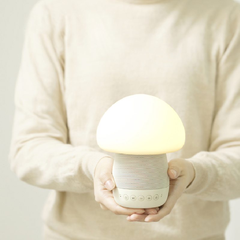 Фото 3 Смарт-лампа UFT H0023 Mushroom Speaker