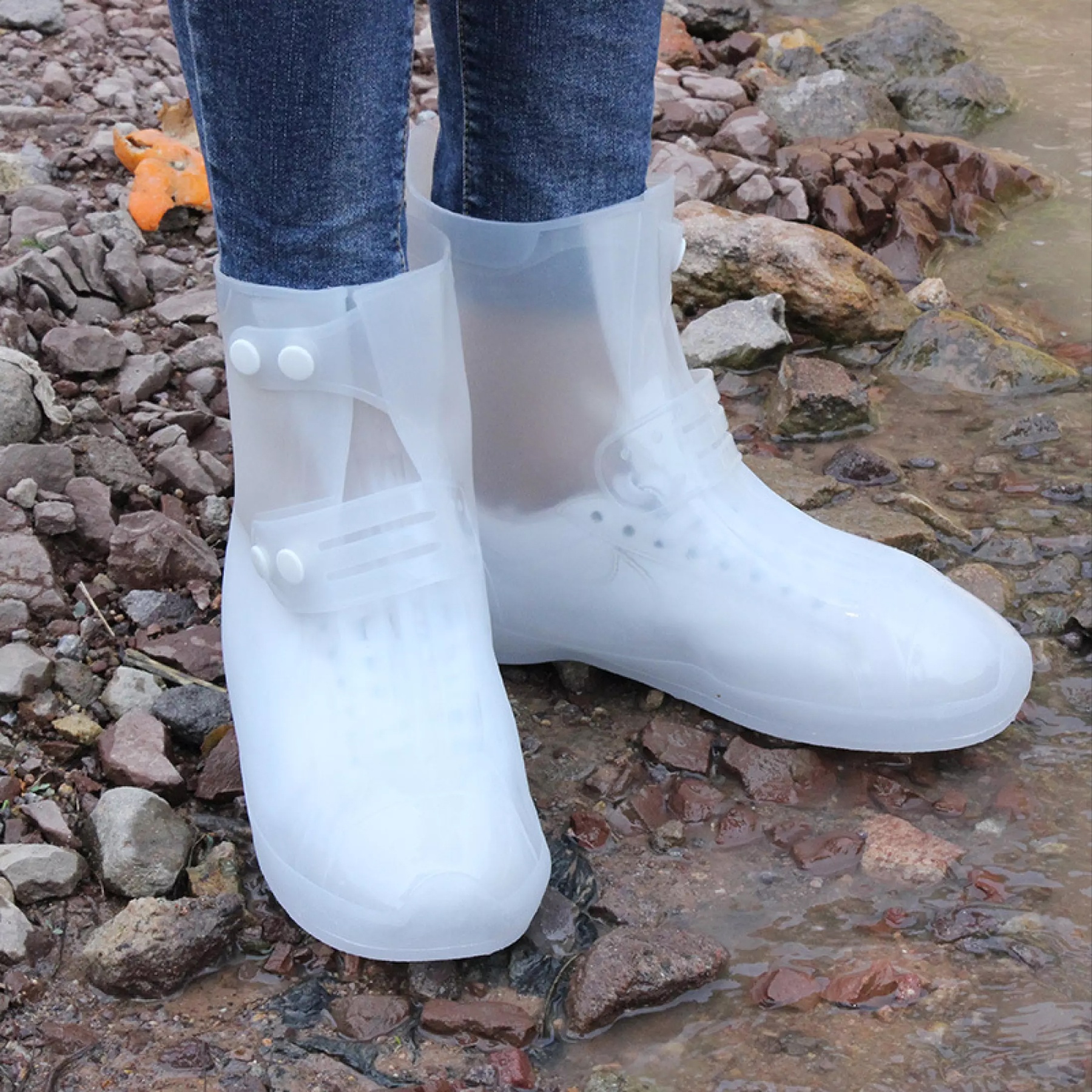 Фото 1 Cиликоновые чехлы-бахилы для обуви с застежкой S 38-39 UFT WSS3 White