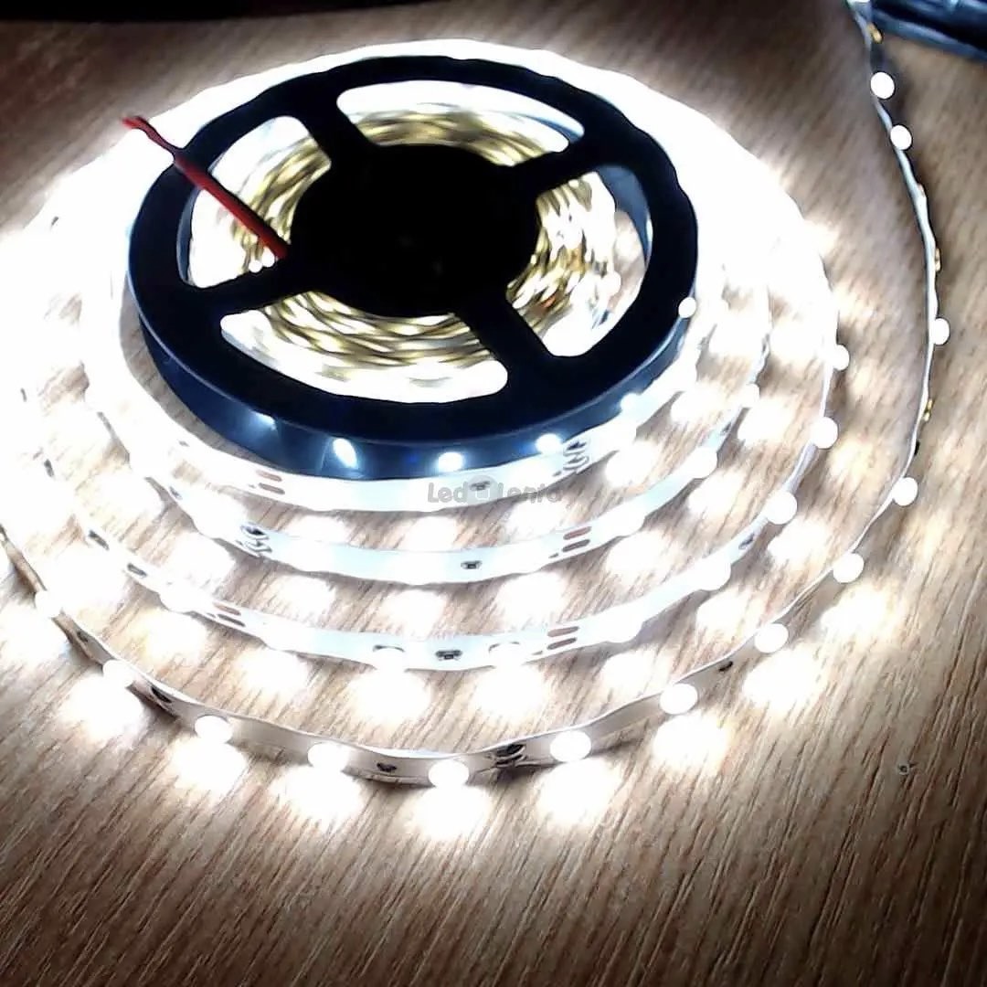 Фото 1 Светодиодная LED лента 5м питания от USB, белый свет UFT LS03